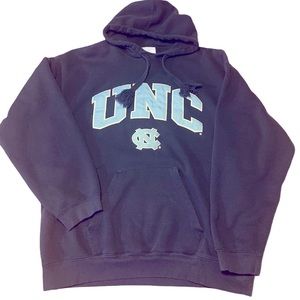 💚 2/$20 Reebok UNC Hoodie